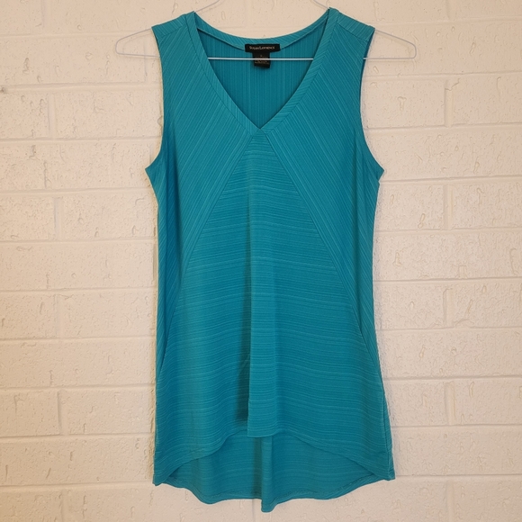 Susan Lawrence Tops - susan lawrence blue striped babydoll vneck tank top